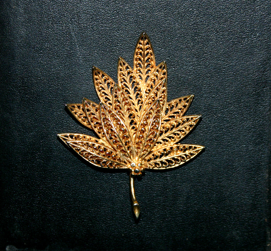 Vintage Designer Costume Jewelry Leaf Brooch - 04