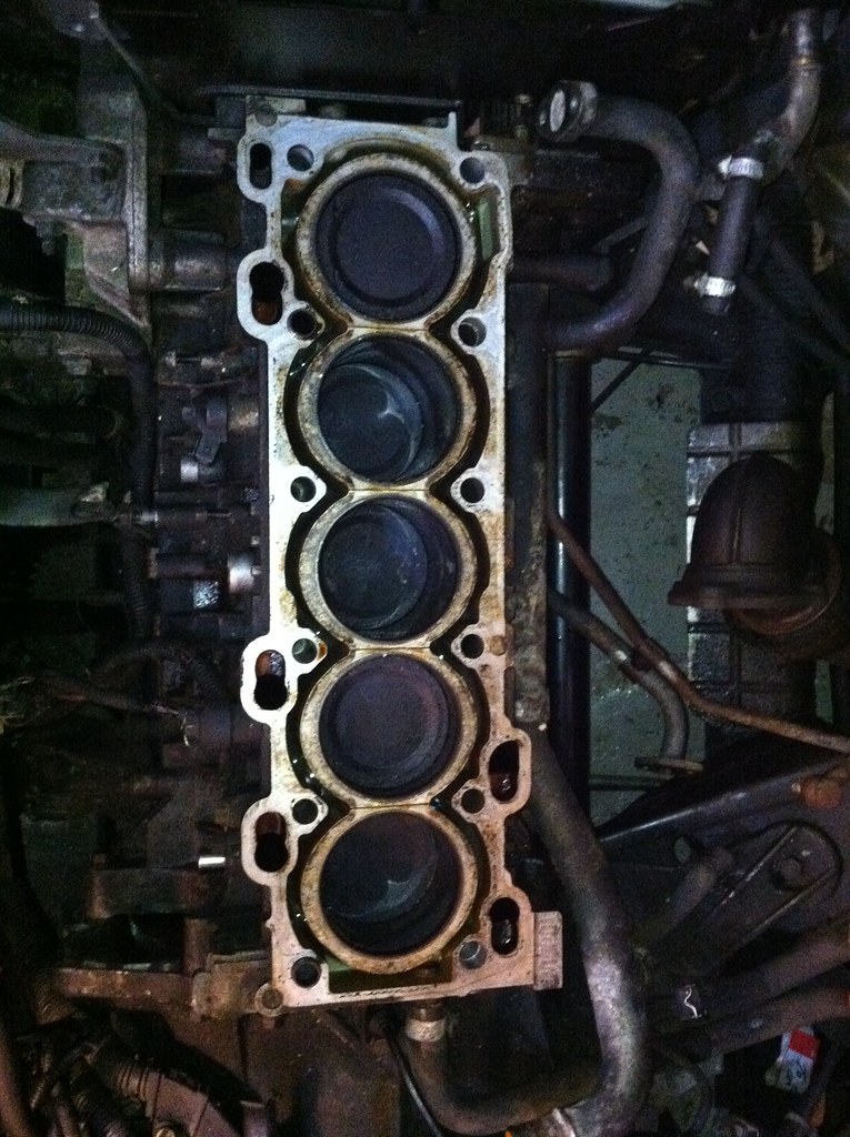 Lower engine block
