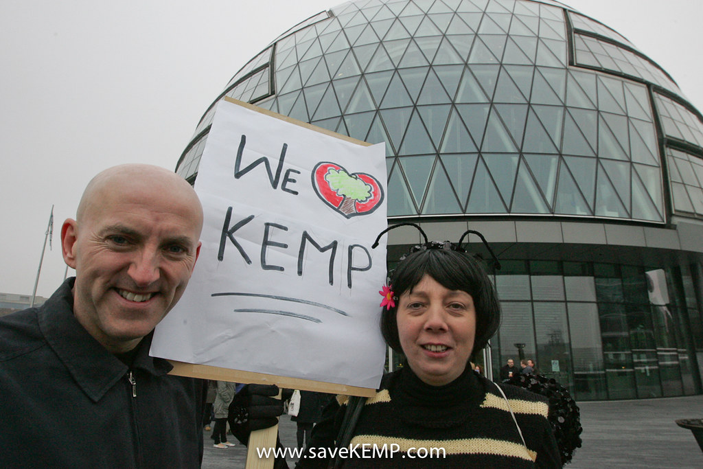 Comedian Lee Hurst and SaveKEMP bee Rosie in front of the General London Authority building after handing in a petition against Thames Water's proposals for King Edward Memorial Park. WED 16 MARCH 201