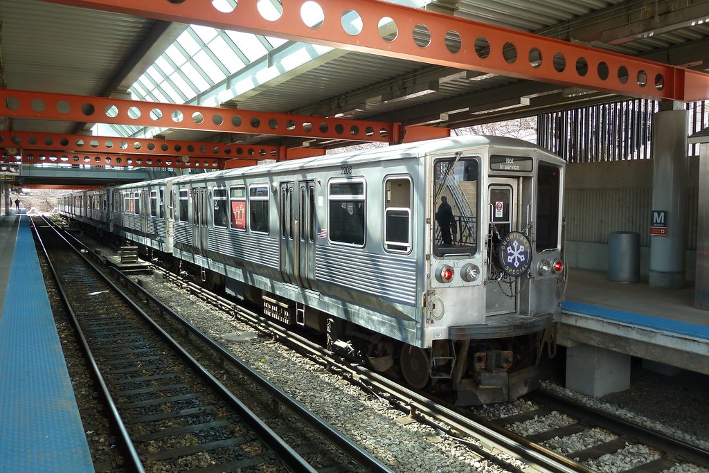 2200-series Charter Train at Midway