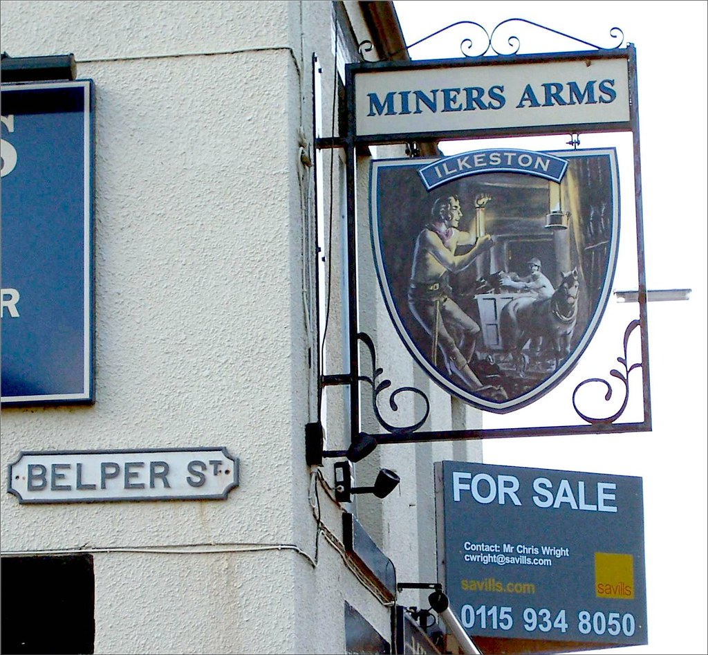 Another  Pub For Sale : 'Ye Olde'  Miners Arms , Derby Road , Ilkeston . Late October 2008 .