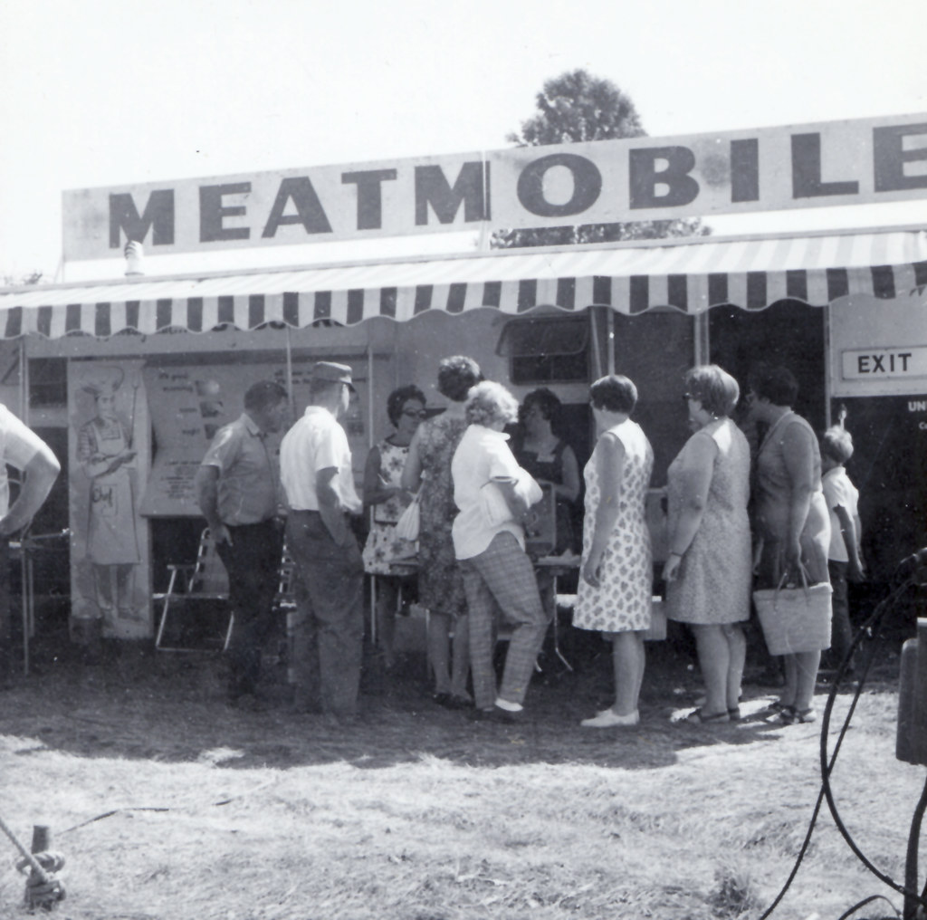 Fair-goers enjoy the Meat Mobile!