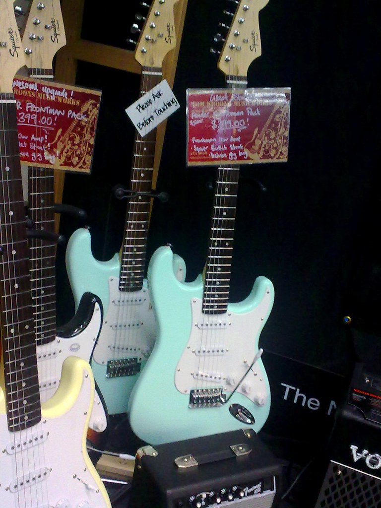 Blue guitars