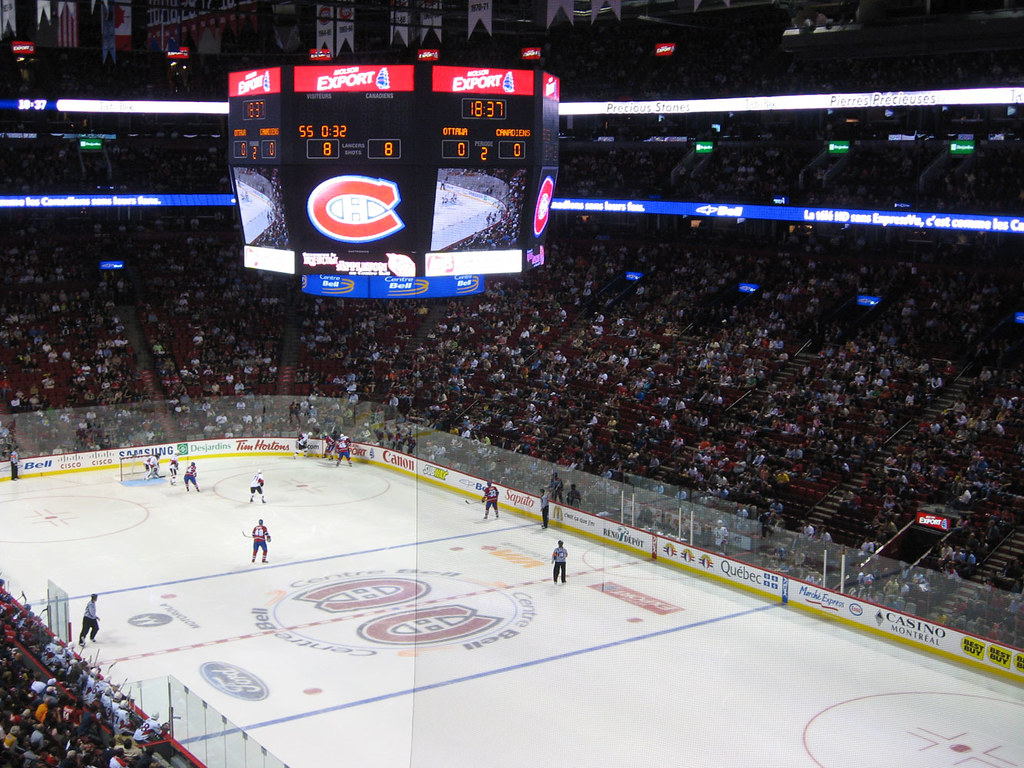 Centre Bell - Preseasonal Ice hockey game between Montreal and Ottawa