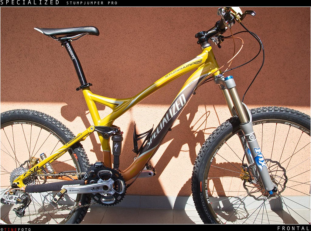 Specialized Stumpjumper  frontal