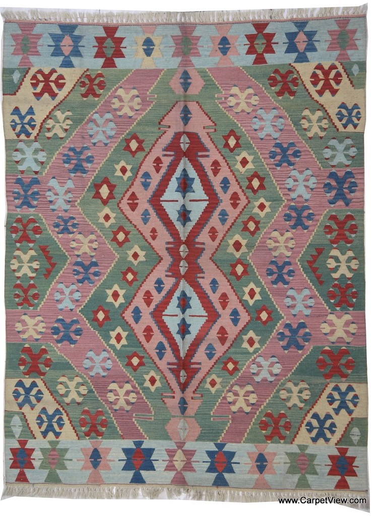 Oushak wool flatweave kilim rug