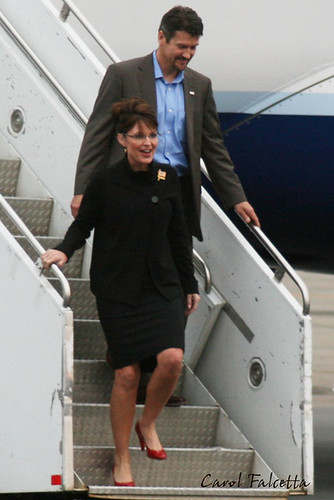 Gov. Sarah Palin announced today that she will resign in a few weeks