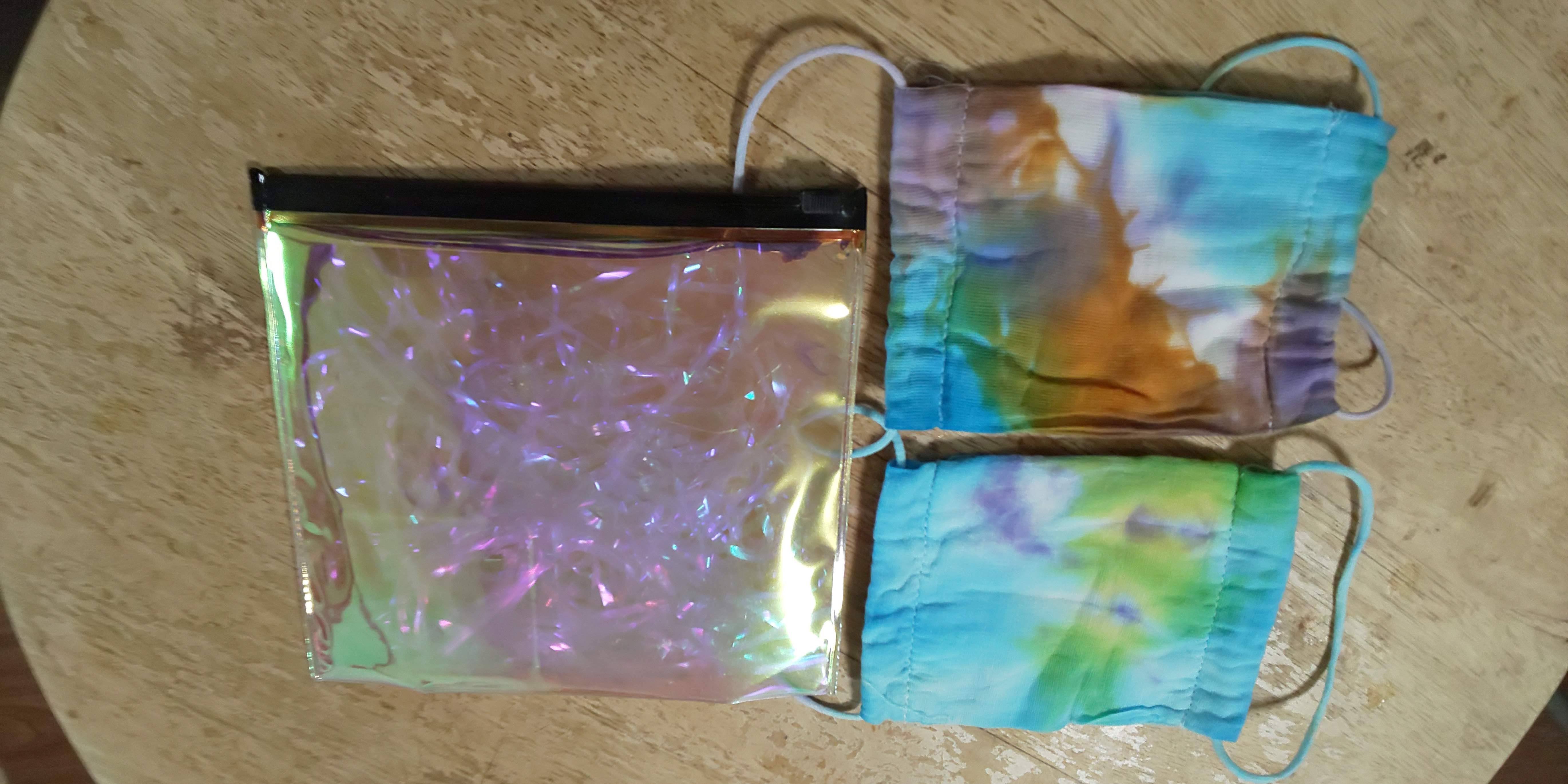 �u�ɂ��ɂ��u�[�������v���� �F�� ���� ���� �����������u�A�x�m�}�X�N�v�B�^�C�_�C���� ����Ă��܂��B