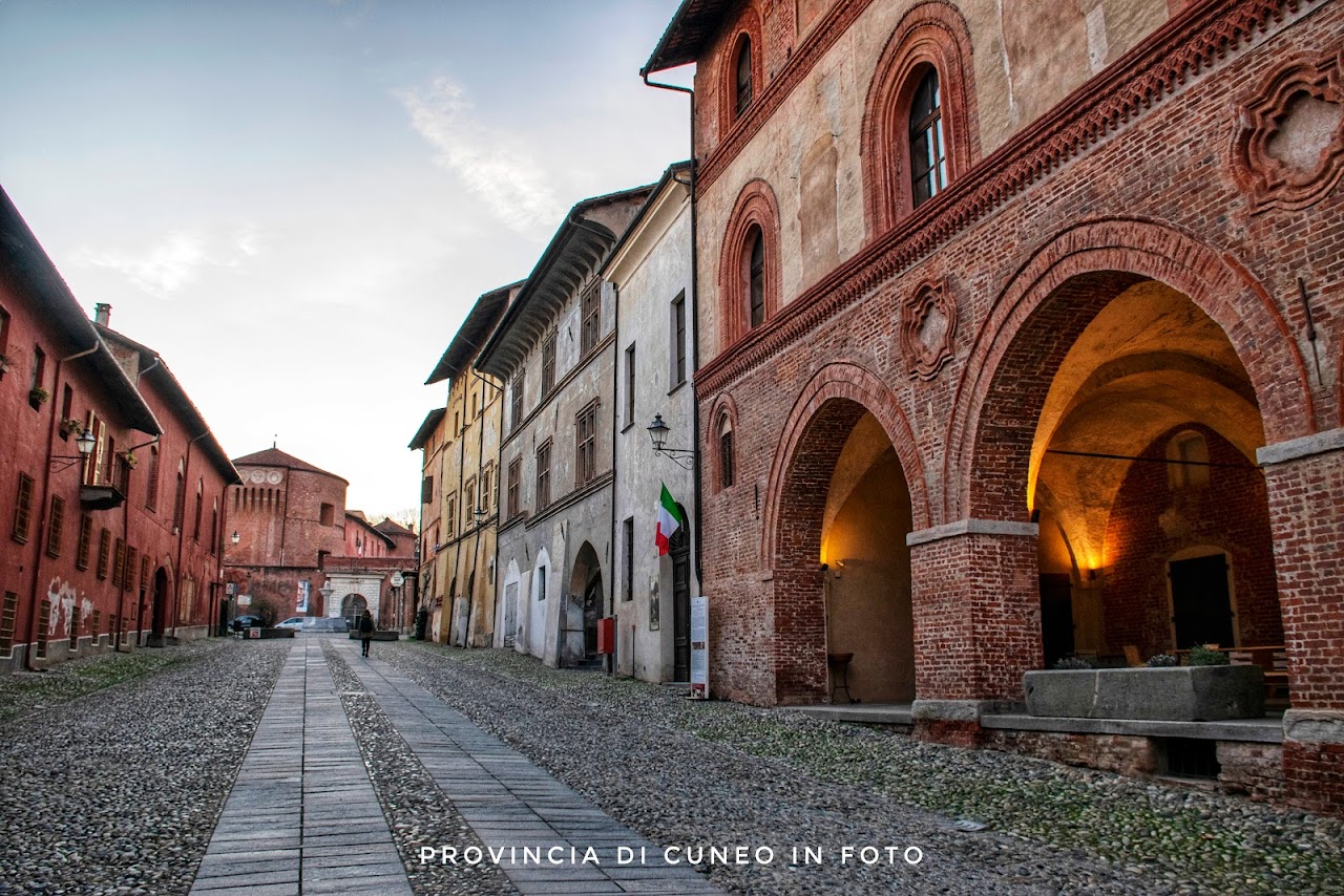 Fotografie Saluzzo, capitale del Marchesato