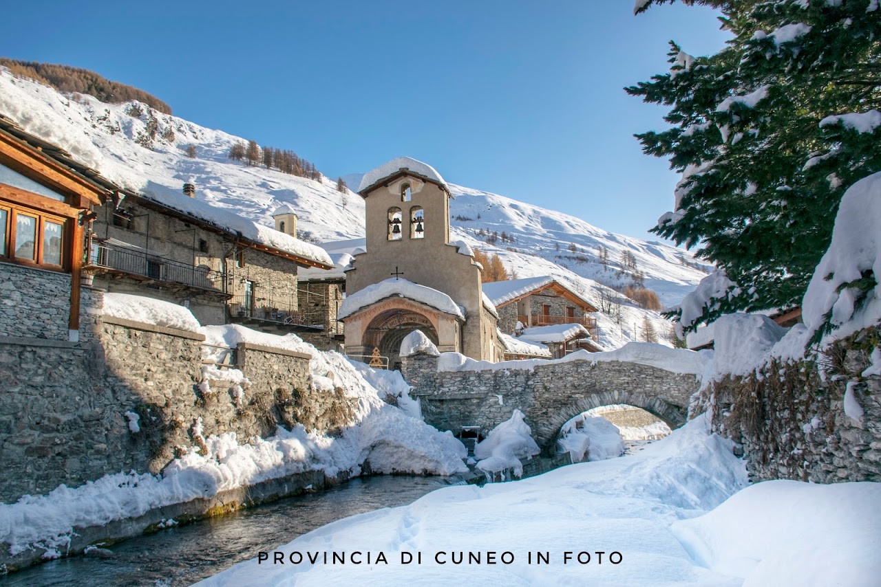 Fotografie L'incanto di Chianale in inverno - Valle Variata