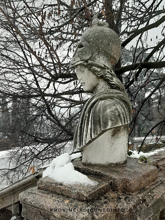 Fotografia Scalinata Sposi Scalone Piatti Cuneo