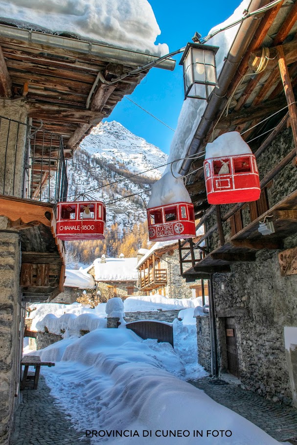 Fotografie L'incanto di Chianale in inverno - Valle Variata