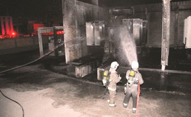 5 مراكز إطفاء أخمدت حريقي محولين كهربائيين
