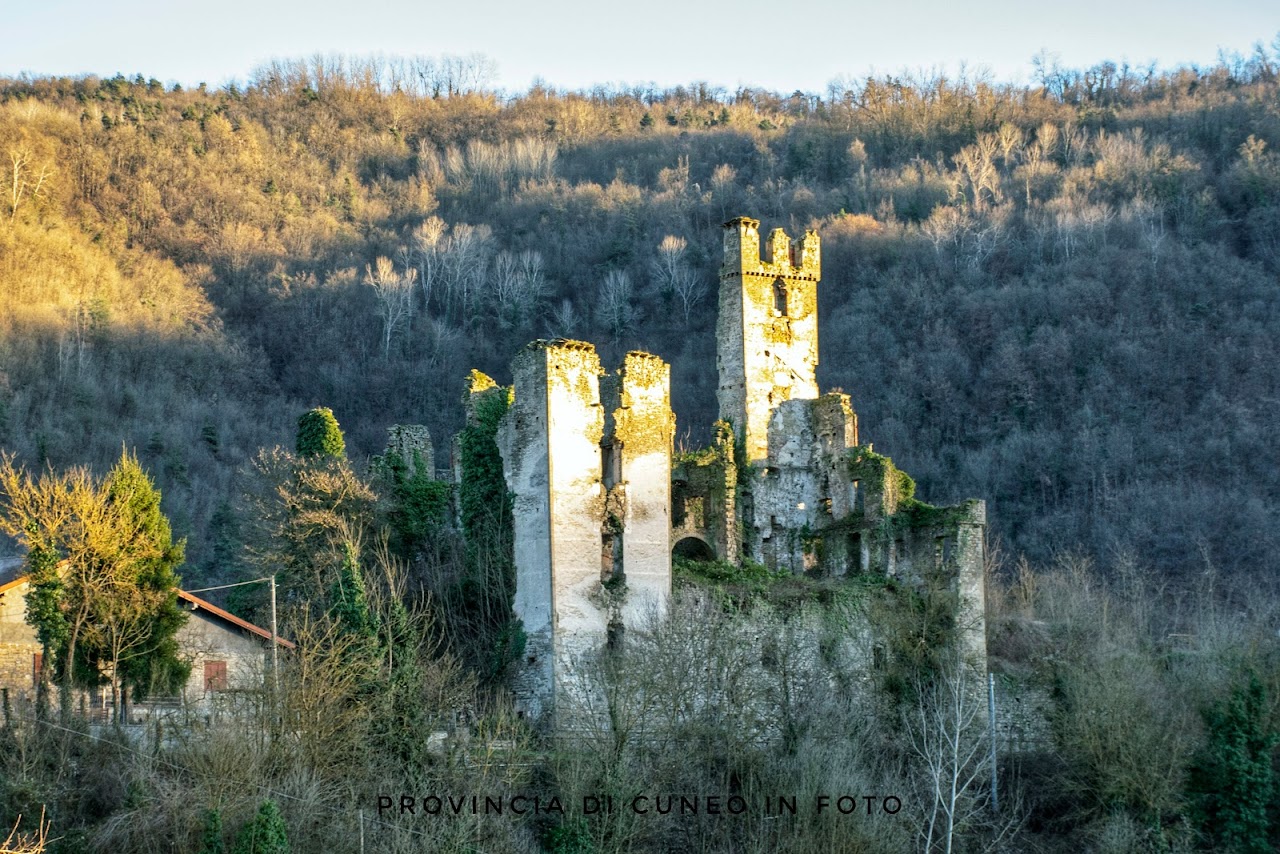 Fotografie Castello di Gorzegno - Langhe