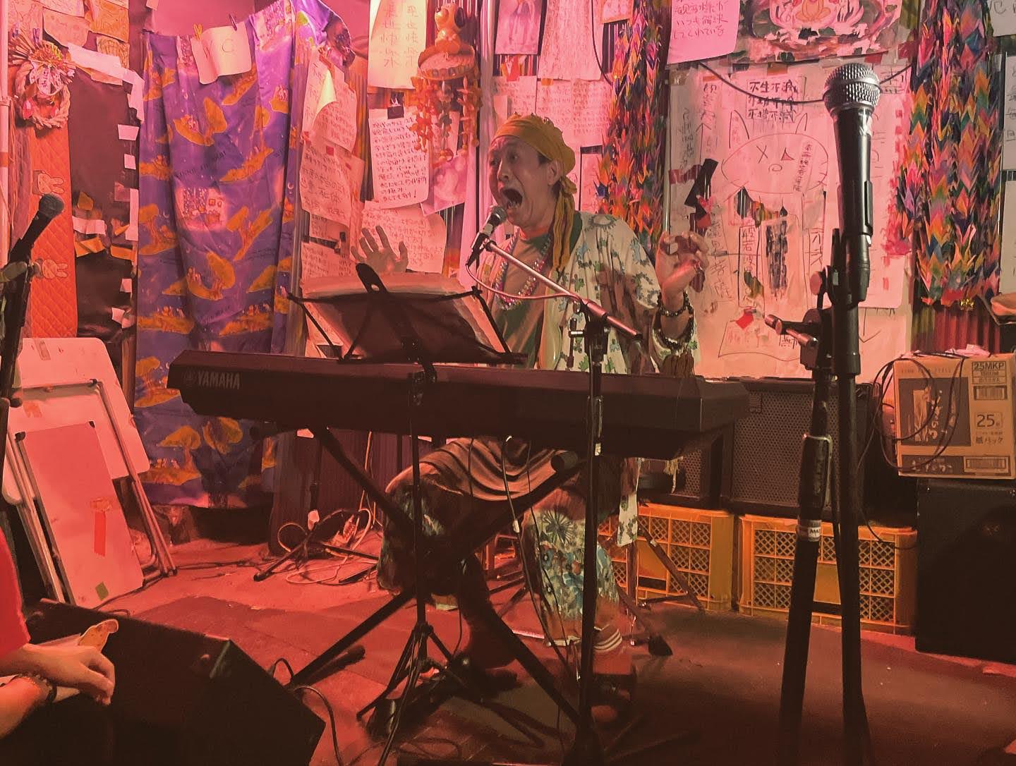 �u��������6���N���C�u�v(�ɂ��ɂ��u�[������)�B(2021/11/20 Sat)