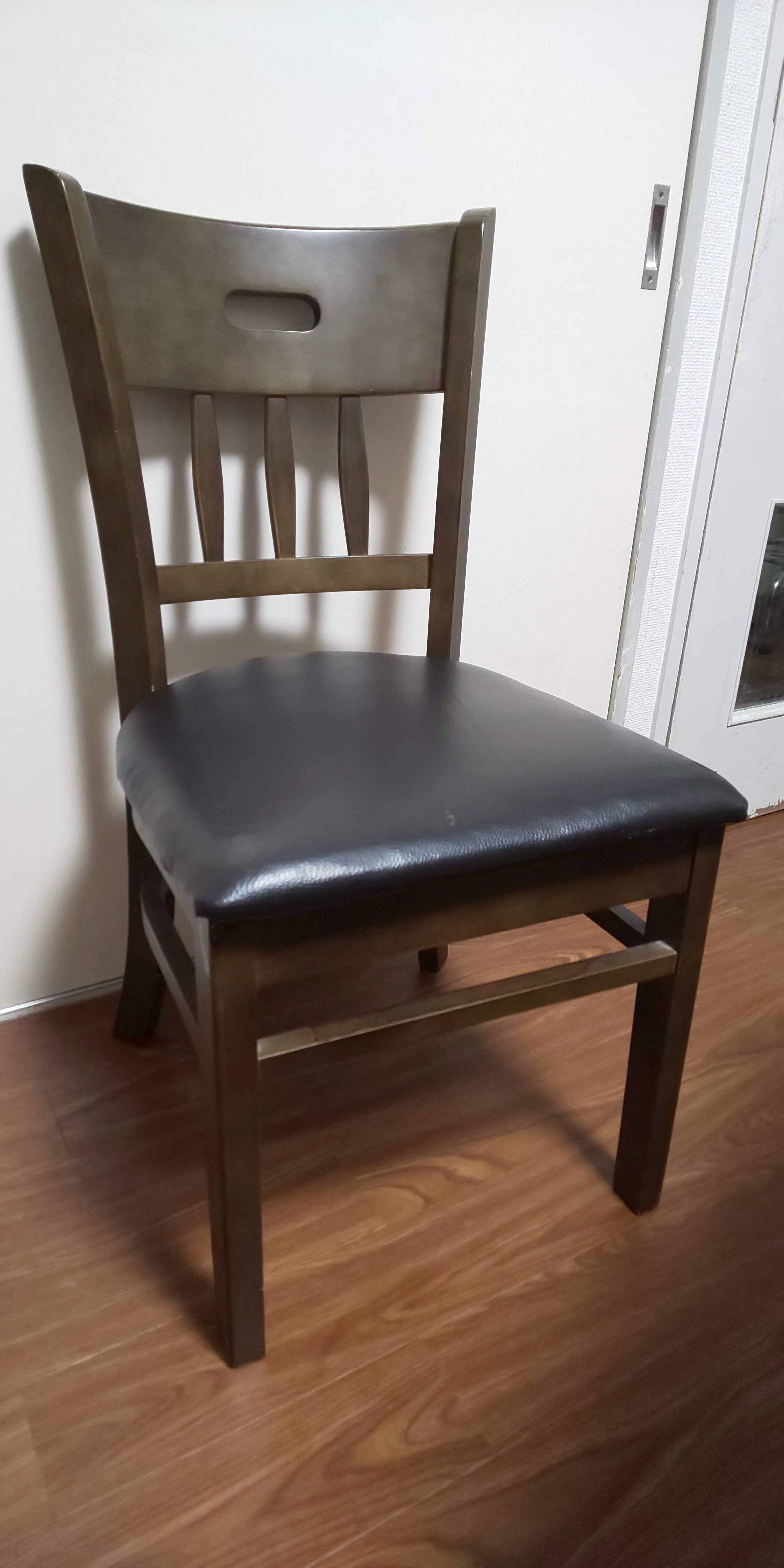 ���Ȉ֎q�A�y���V���l���甃���܂����B