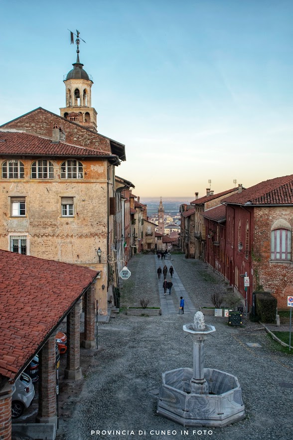 Fotografie La Castiglia - Saluzzo