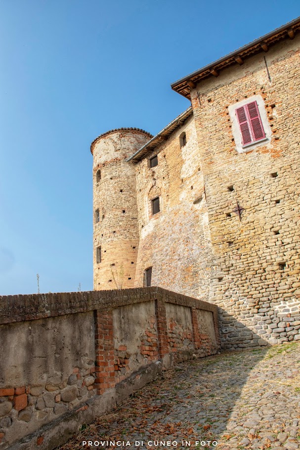 Fotografie Castello di Castiglione Falletto - Langhe