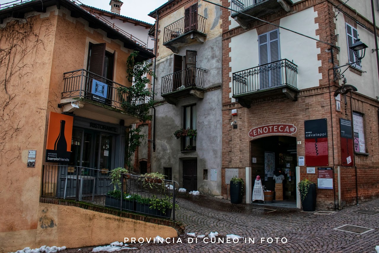 Fotografie Il Borgo di Barolo - Langhe