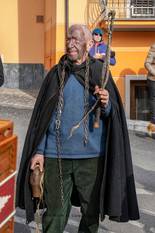 Fotografie Il Carnevale dell'Orso di Segale - Valdieri