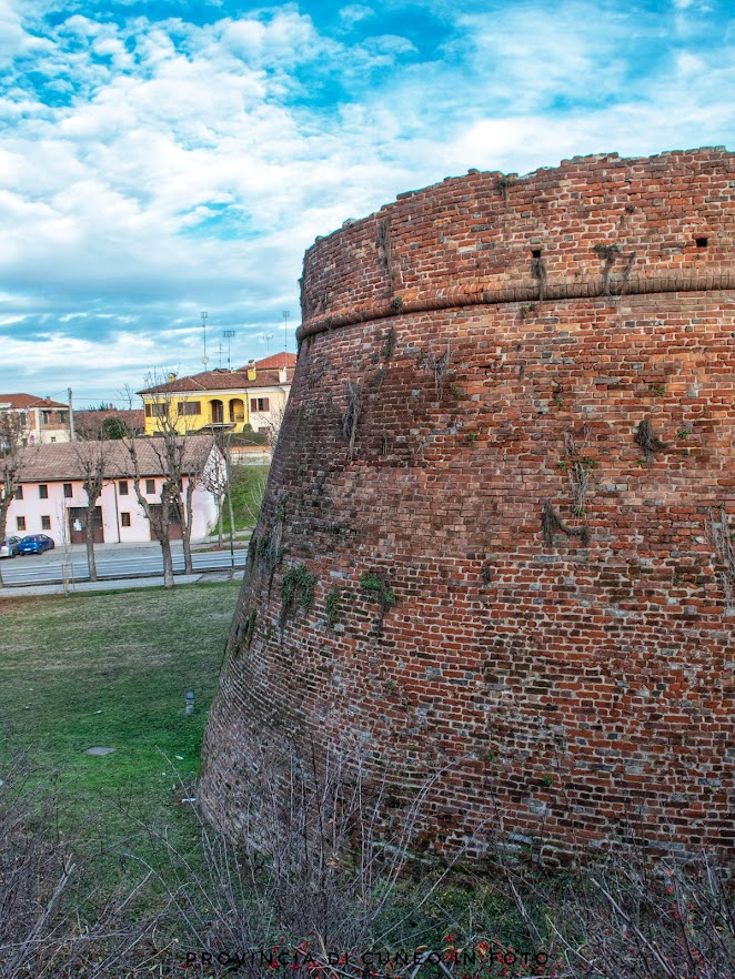 Fotografie Fossano la città degli Acaja in provincia di Cuneo