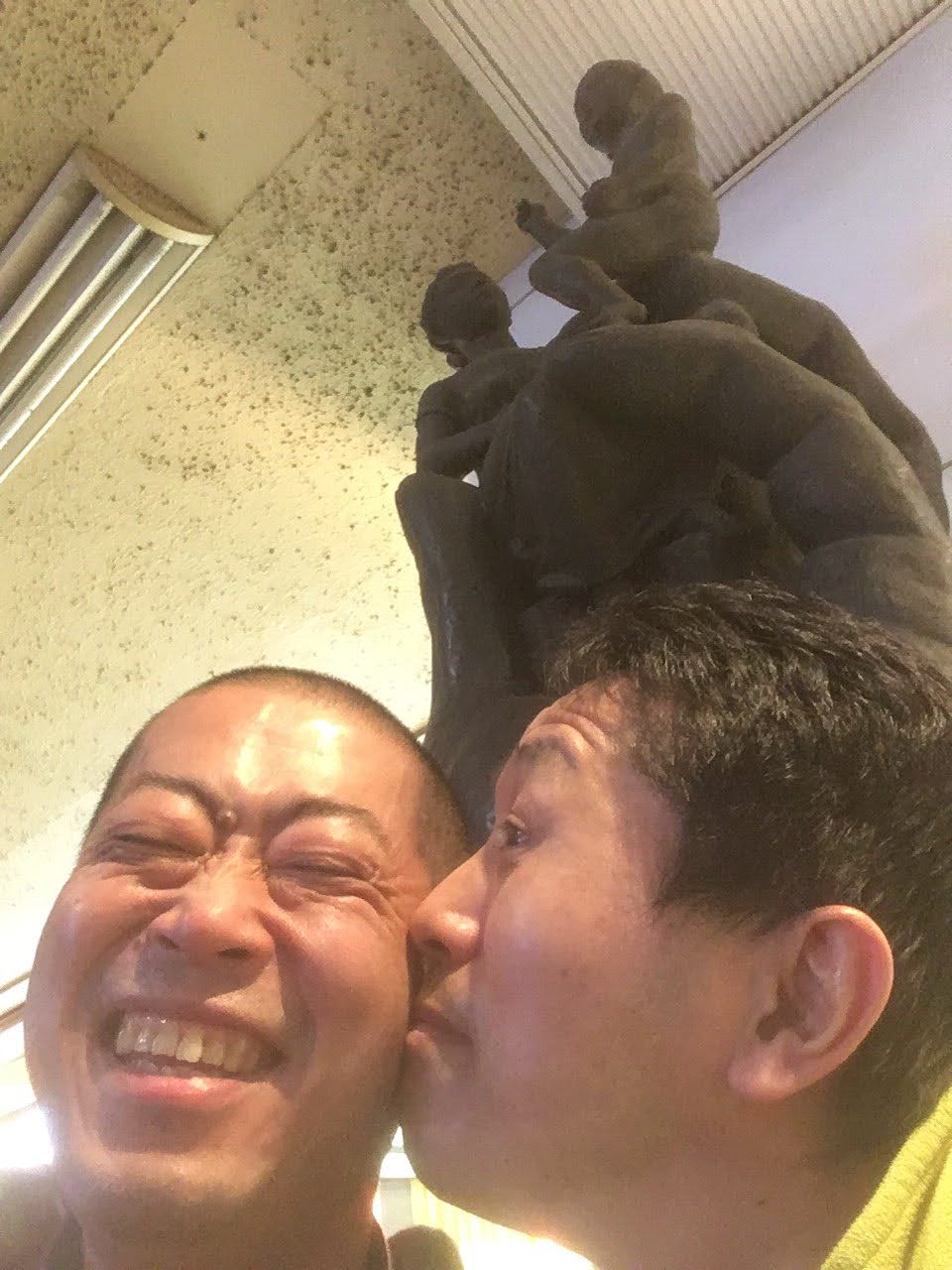 ���R���r !? ���� �p���[ ���� �� �Ƃ��݂� ����B�c�ƌ����A�c�[�V���b�g���B���Ƃ�񂩂����ł��B���̑���ɂ��Ȃ�܂��� ���̑���ɁA�������� �Ђ�ł� ���� �Ƃ� �c�[�V���b�g�B�r�܉w����(�k)�A�u��q���v�̑O�ɂāB