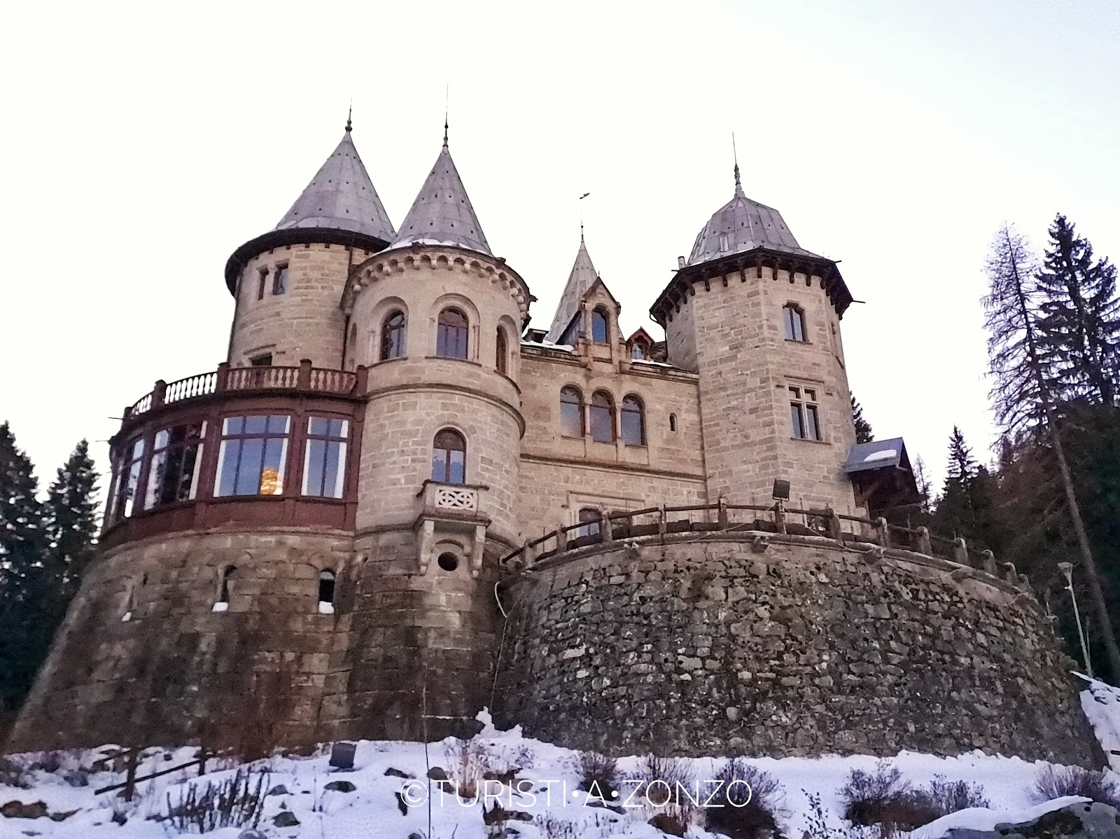 Castel Savoia di Gressoney