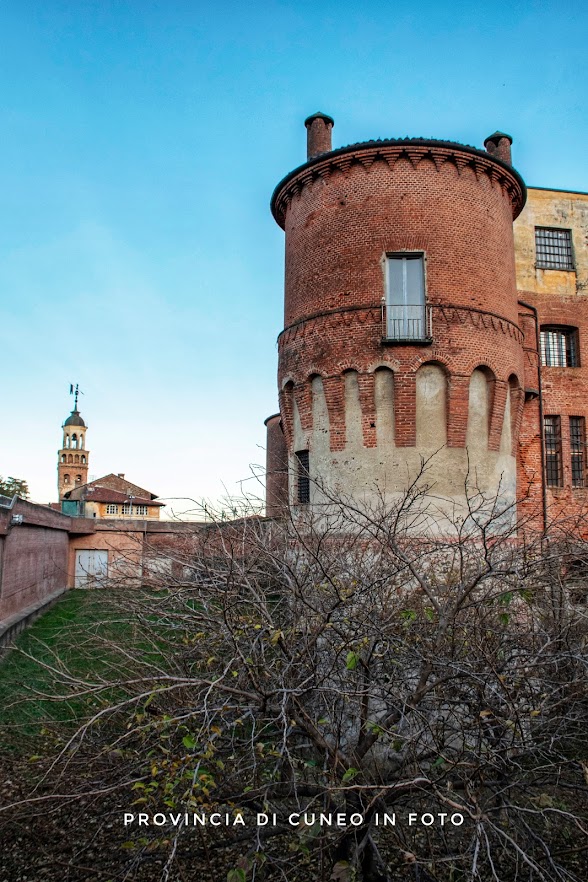 Fotografie La Castiglia - Saluzzo