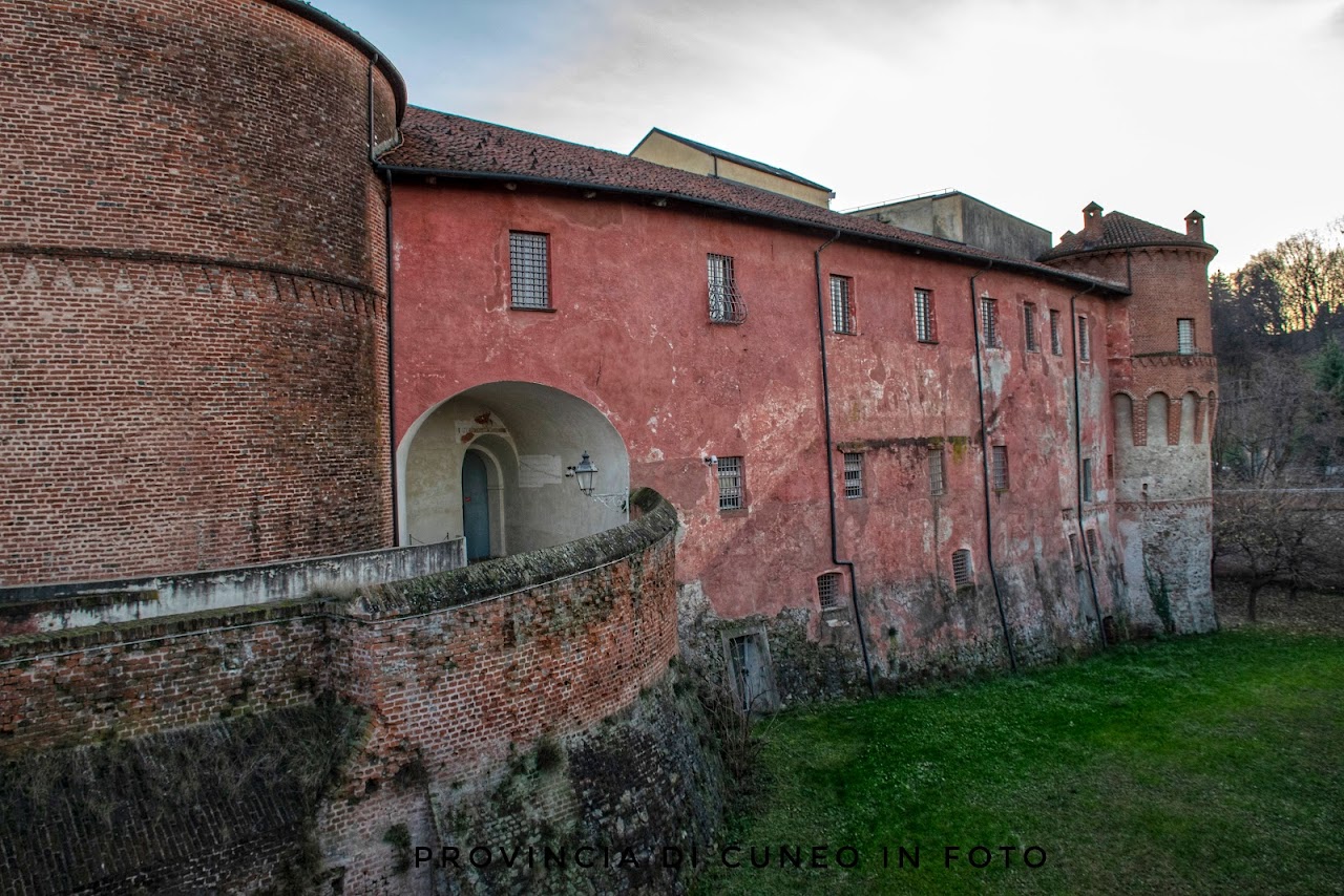 Fotografie La Castiglia - Saluzzo