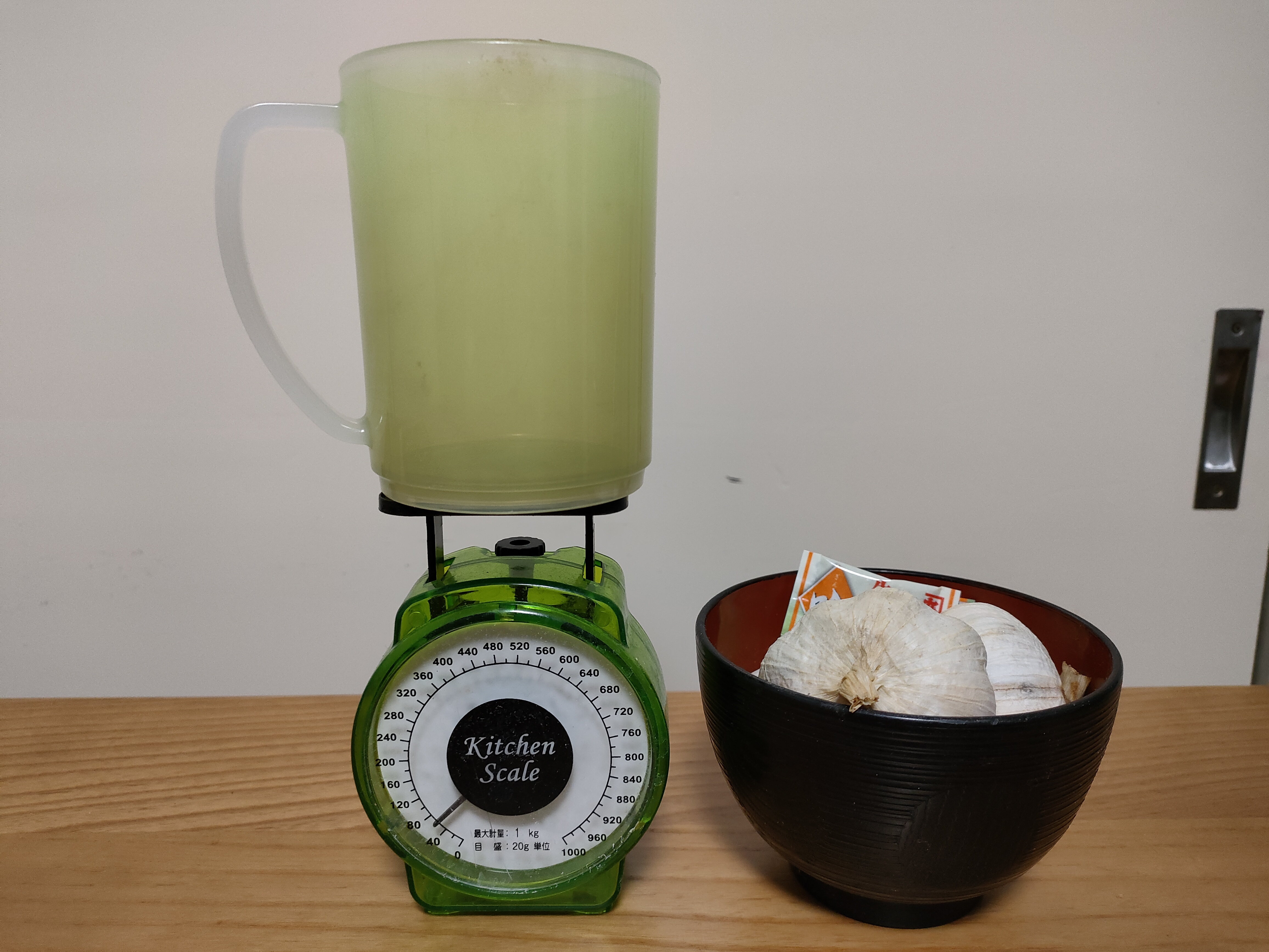 �v���X�`�b�N�̃J�b�v�A50g�B