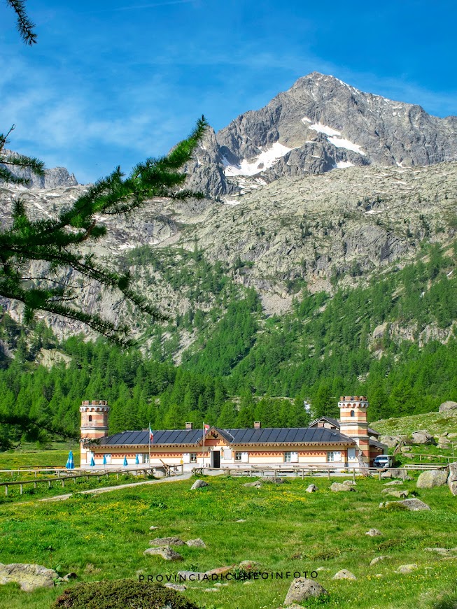 Giro dei Laghi di Valscura