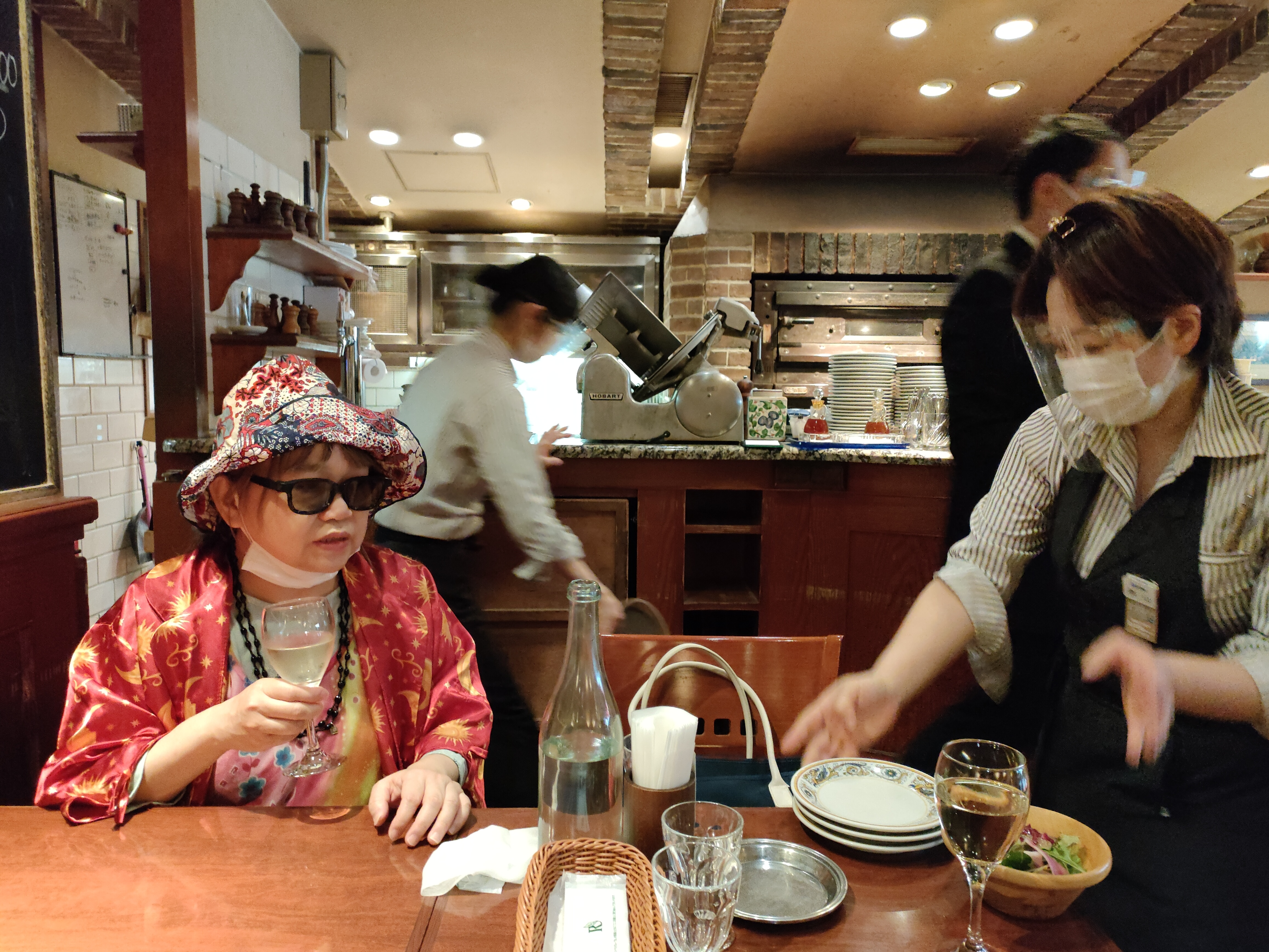 ٗlȃJN o [ 񂹂B(ƂVh̃C^VɂāB)