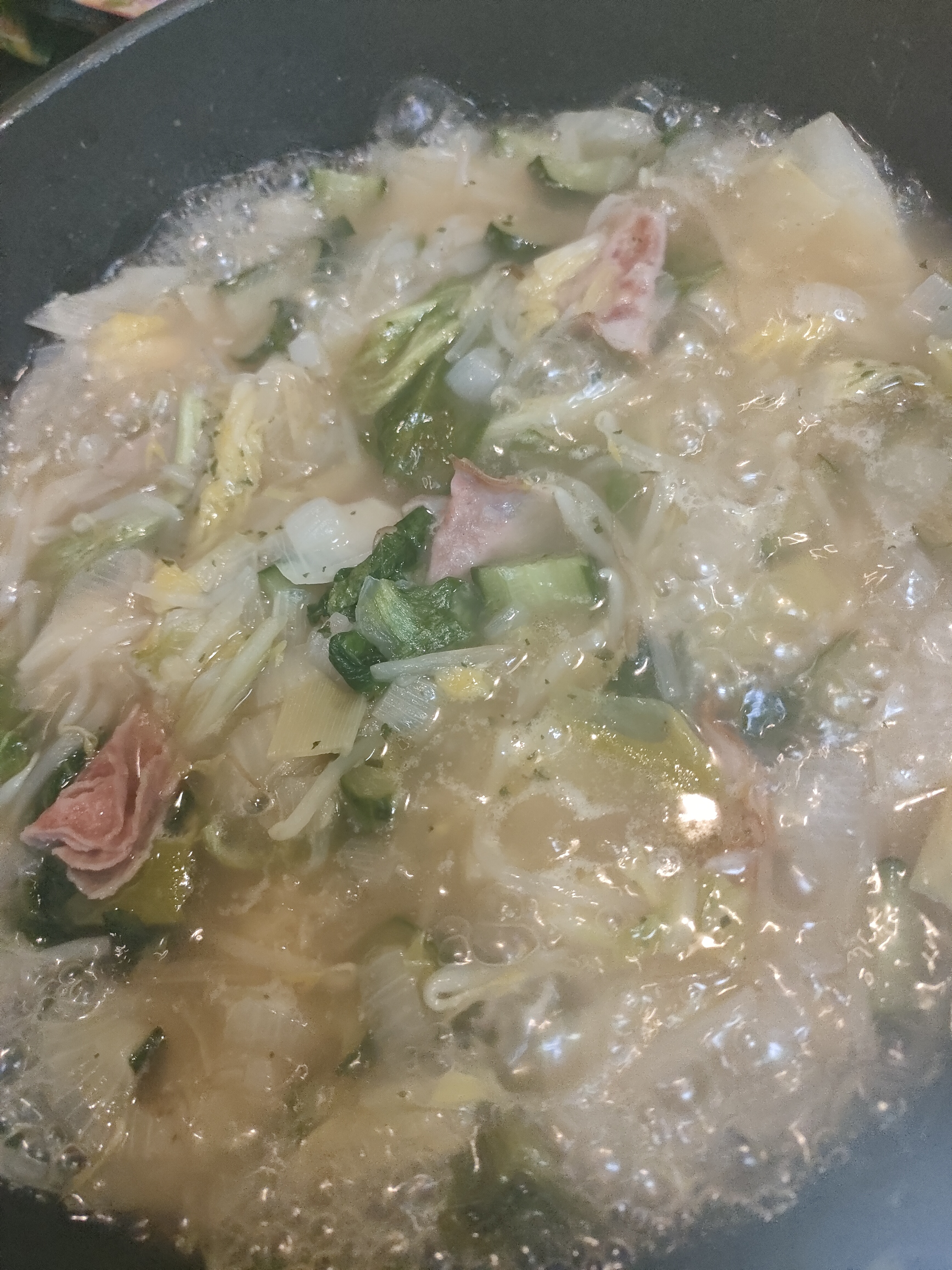 ���܂ɂ� ��[�� �� ��������B�Ƃ��݂� ���� �� ���a���� (03/20) �ƌ������ƂŁA3���x��́A�Ƒ��̒c�R�B(#�j�̗����A�j���[�{��)